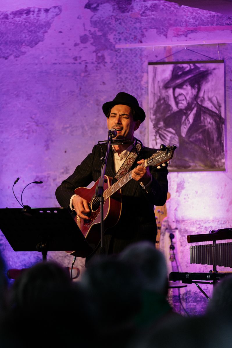 Sincerely, a Friend · Tributeband Leonard Cohen · Alessandro Mega © Spiegelhof Fotografie 